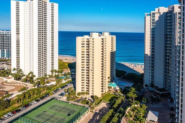 Photo - 2800 N Ocean Dr Unit B4A