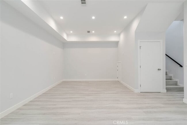 Photo - 9035 Rathburn Ave