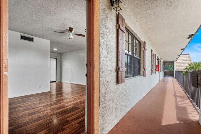 Photo - 4151 Oak Terrace Dr