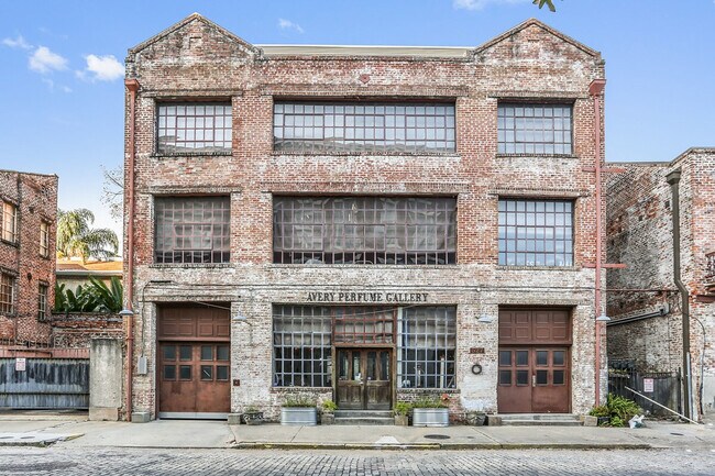 Photo - 527 St Joseph St Unit ID1265382P