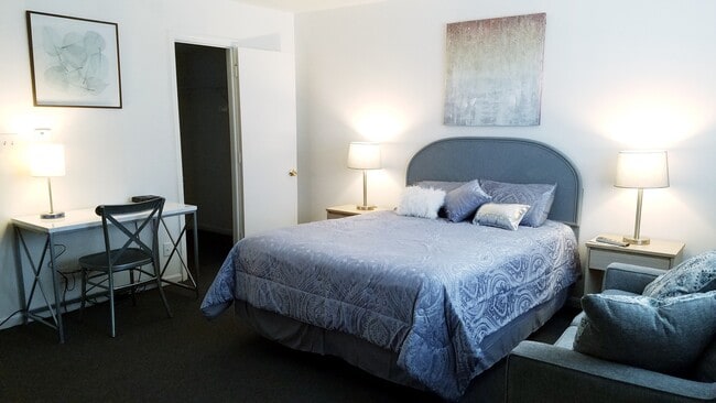 Photo - Fielding Court