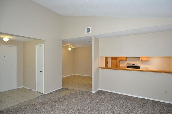 Photo - 28302 Doverbrook Dr