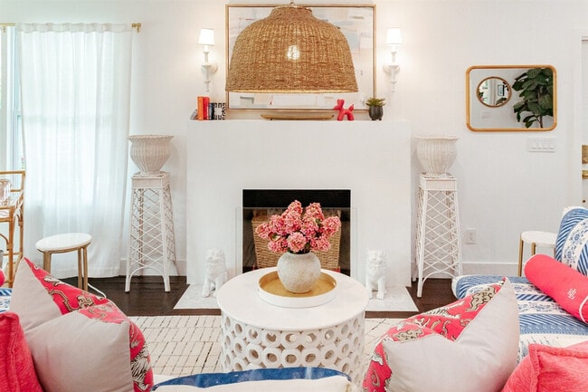 Photo - 610 38th St Unit ID1324902P