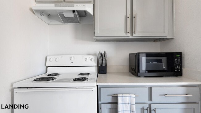 Photo - 1071 Clayton Ln Unit M0118