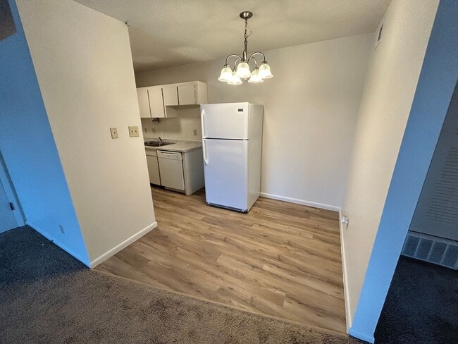 Photo - Broadway Apartments