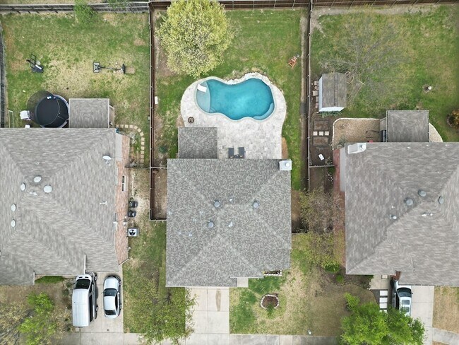 Photo - 1316 Hunter Ln
