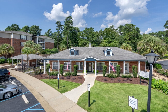 Building Photo - Crestmont Apartments