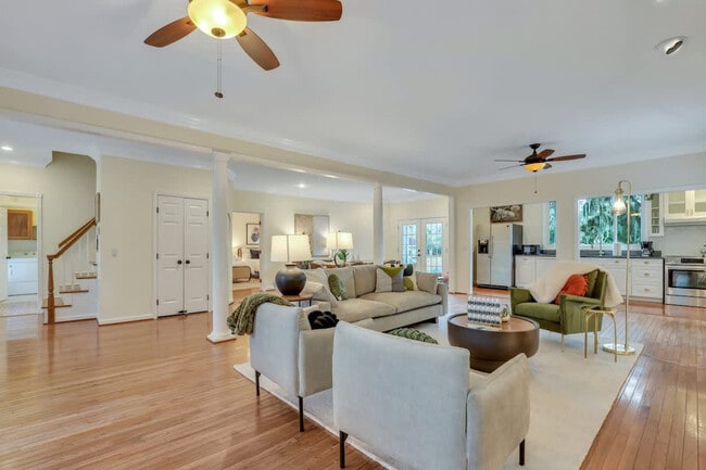 Photo - 109 E Point Dr Unit ID1244809P