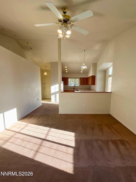 Photo - 2275 Albatross Way