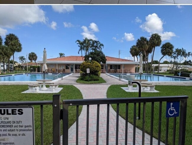 Photo - 4709 NW 47th Ave