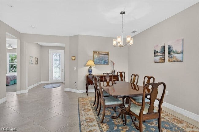 Photo - 11279 Thurston Chase