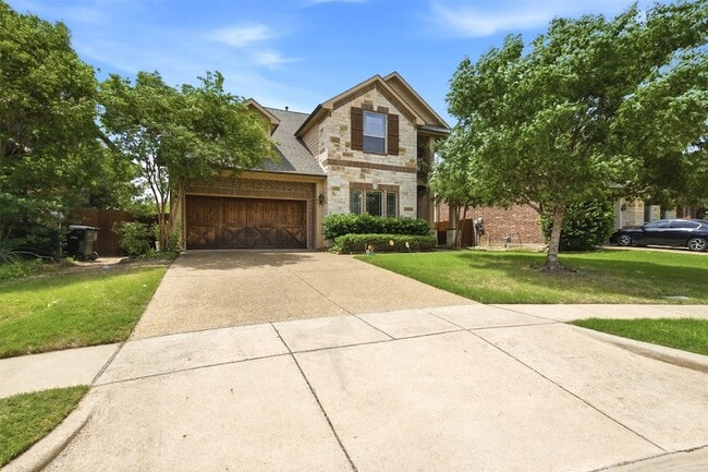 Photo - 2304 Lynbridge Dr