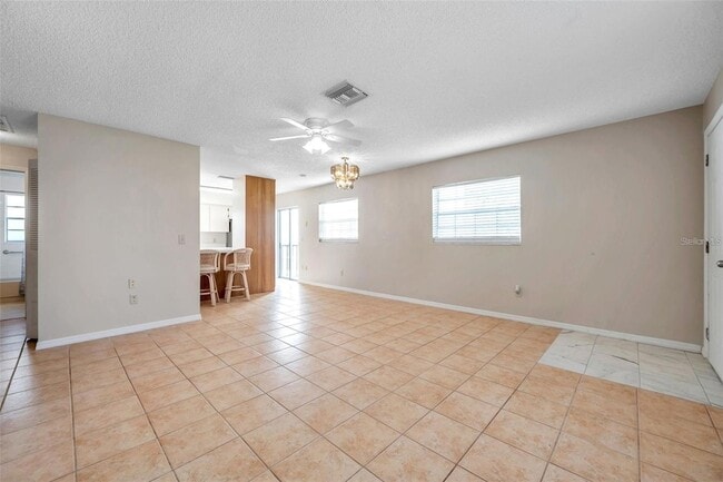 Photo - 6632 Hickorywood Ln