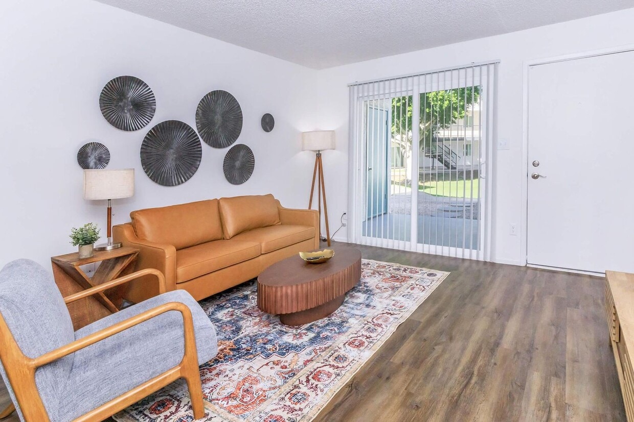 Floor Plan - 2x1THLUX