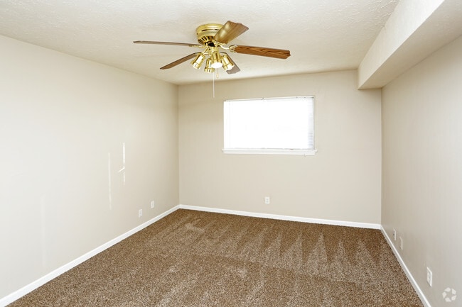 Bedroom - The Fairway