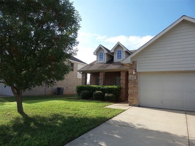 Building Photo - 1121 Beaverwood Ln