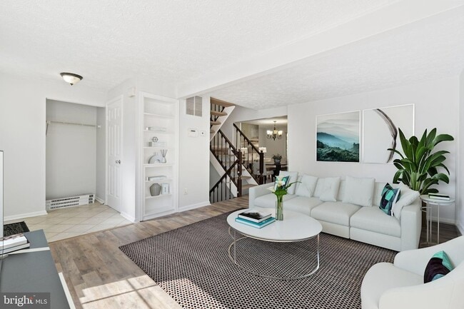 Photo - 3618 Wharf Ln