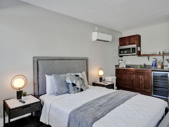 Photo - 3208 NE 9th St Unit SI ID1503951P