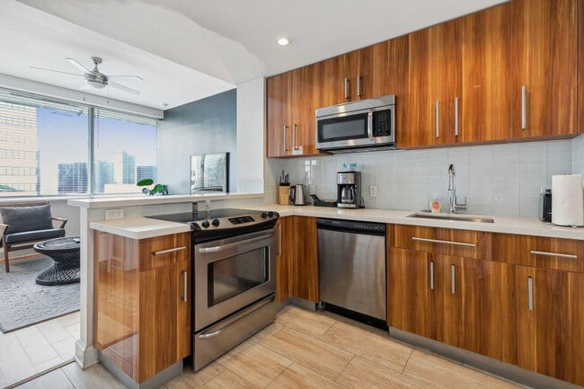 Photo - 925 Common St Unit ID1266896P