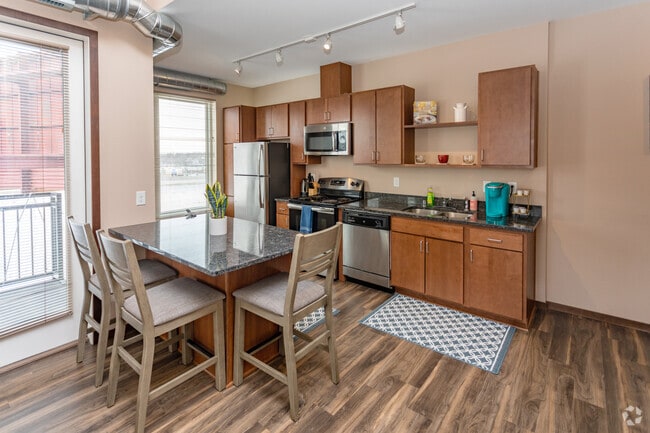 1BR, 1BA, Oxford - 726SF - Capital View Apartments