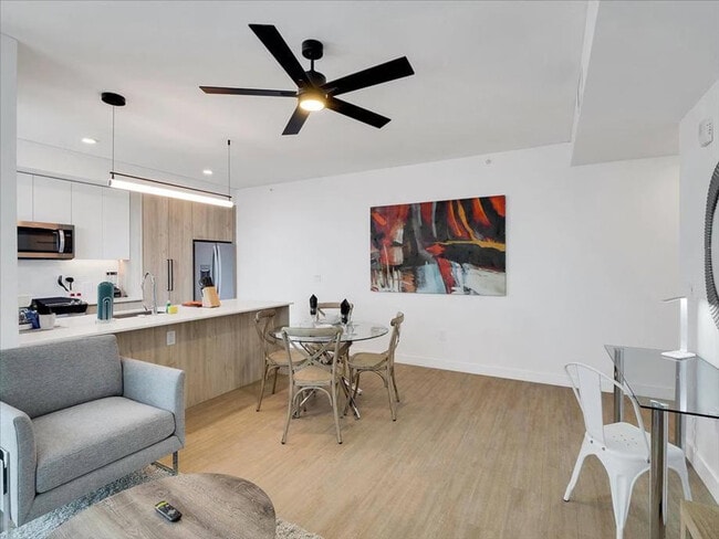 Photo - 817 N 6th St Unit ID1047109P