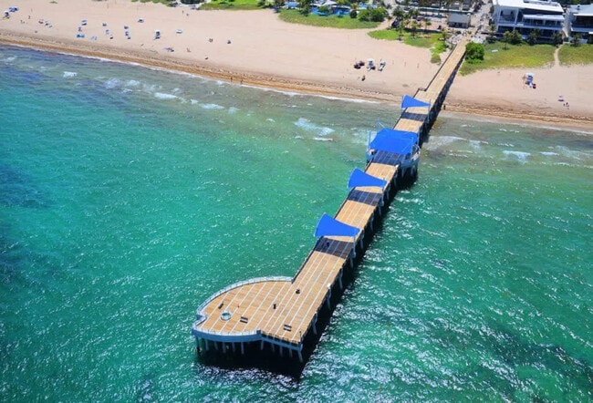 Photo - 906 N Riverside Dr Unit SI ID1504053P