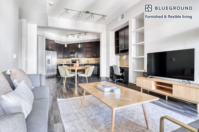 Photo - 3201 Esperanza Crossing Unit FL5-ID178