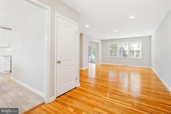 Photo - 7 Cedar Bluff Ct