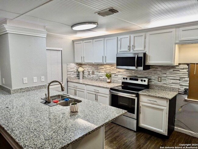 Photo - 107 Meadow Hill