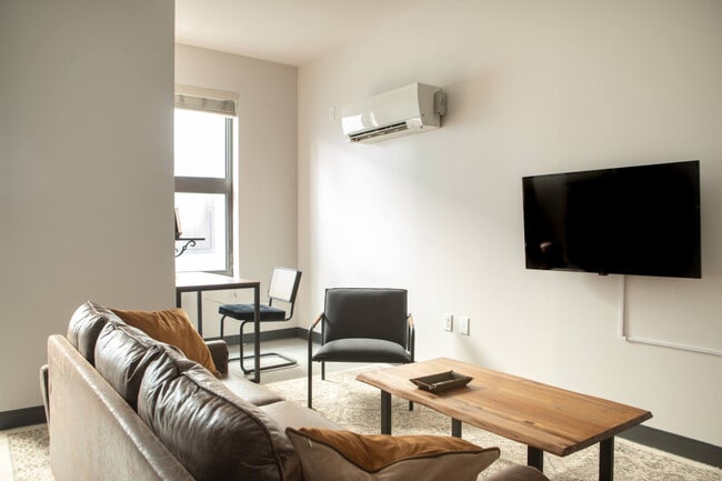 Photo - 333 W State St Unit SI ID1568808P