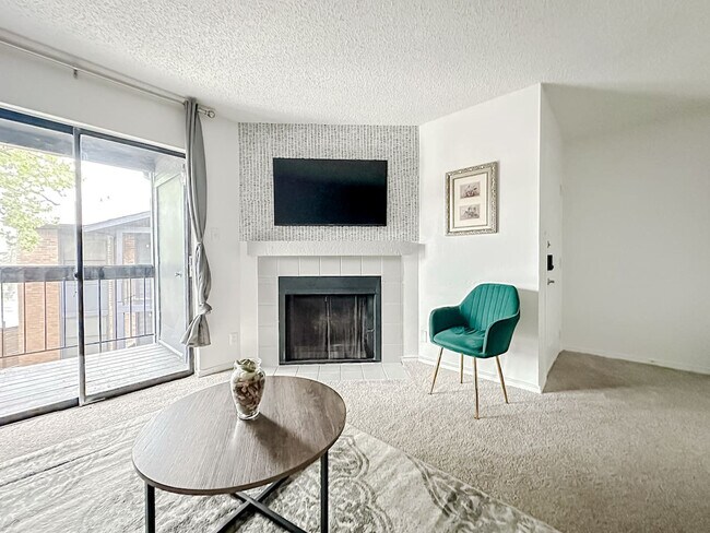 Photo - 1071 Clayton Ln Unit SI ID1534927P