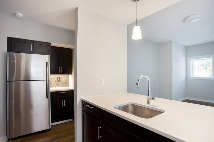 Floor Plan - 100-W2bB