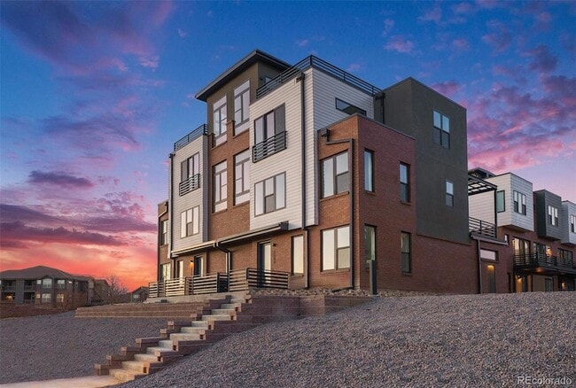Photo - 2670 Westview Wy
