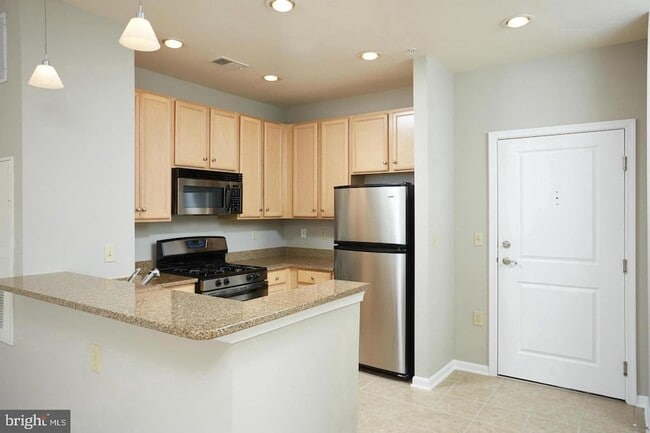 Photo - 2655 Prosperity Ave Unit 205