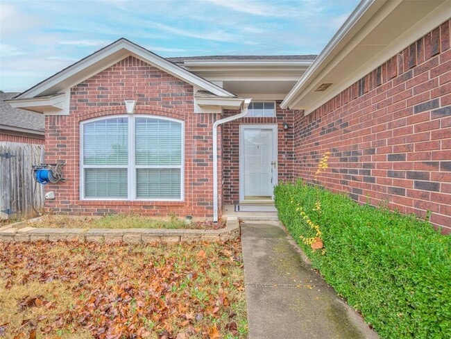 Building Photo - 2608 Southern Hills Dr