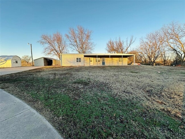 Building Photo - 7051 N Sun Country Rd