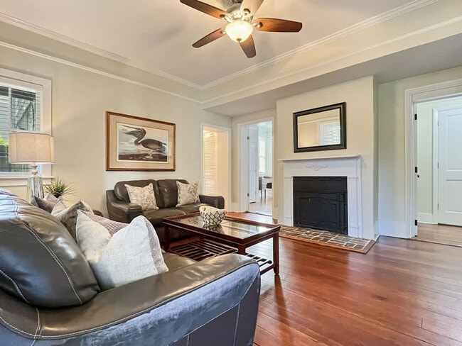 Photo - 209 W Bolton St Unit ID1244821P