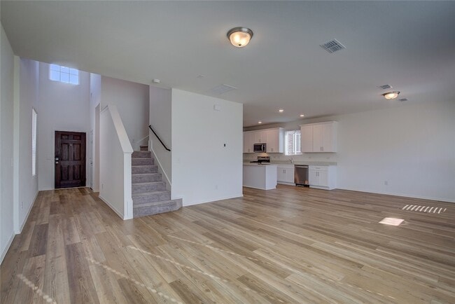 Photo - 1418 Tramore Wy