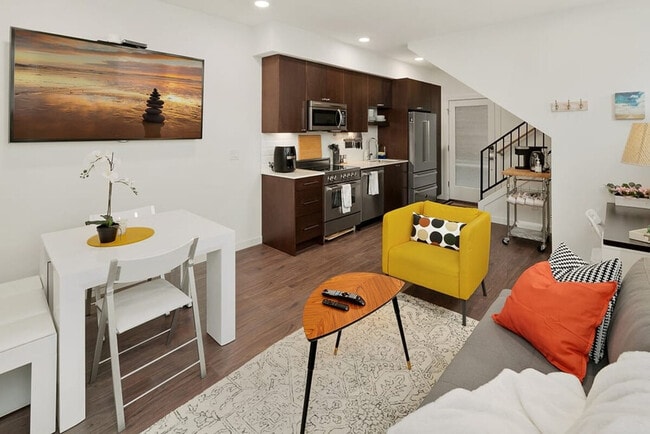 Photo - 915 14th Ave Unit ID1036010P