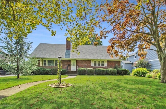 Photo - 508 Crescent Pkwy