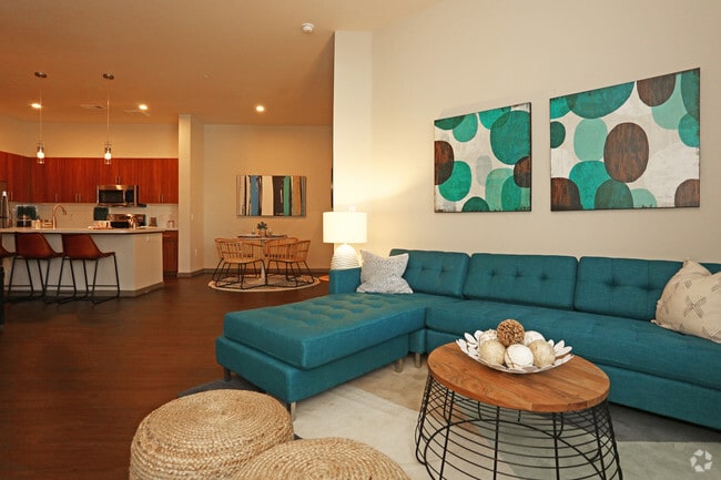 2BR, 2BA - B3 1202 SF - Skye at McClintock Station