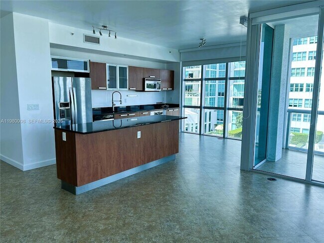 Photo - 3131 NE 188th St Unit 2-601