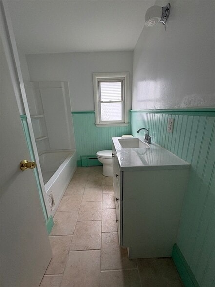 Photo - 764 Hancock St Unit 2