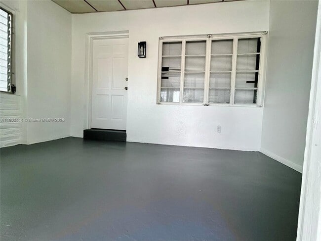 Photo - 1928 Wilson St Unit 1