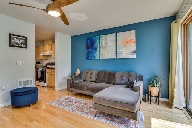 Photo - 5914 NE Hoyt St Unit SI FL1-ID1596269P
