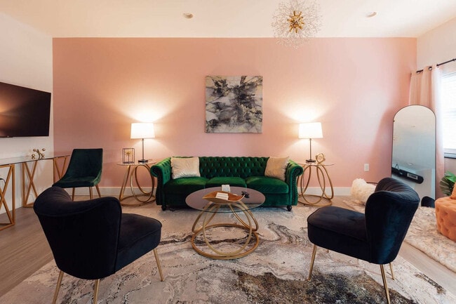 Photo - 202 E Main St Unit ID1397969P