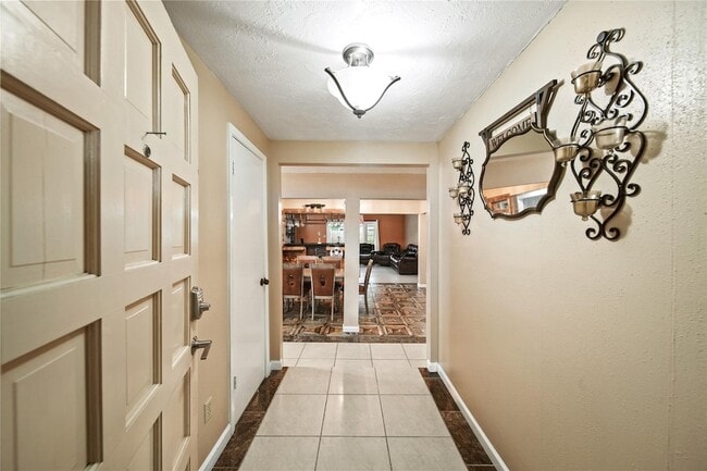 Photo - 10431 Odessa Dr