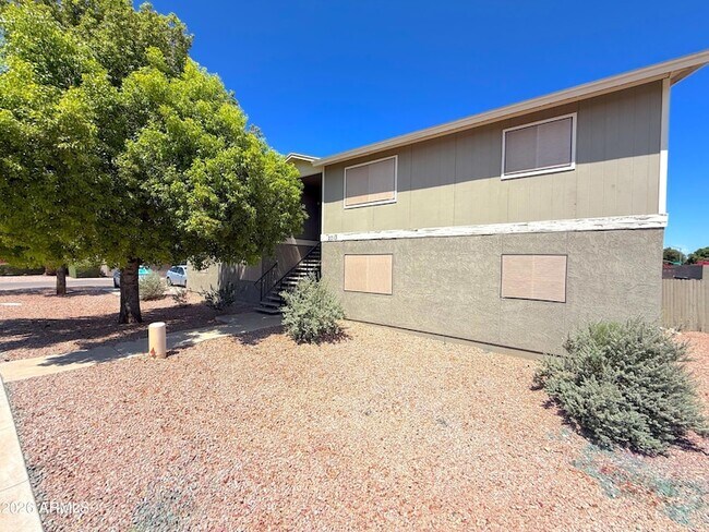 Photo - 2013 N Hunt Cir Unit 201