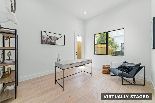 Photo - 5905 Fairdale Ln