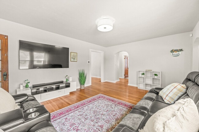 Building Photo - 2637 17th St Unit ID1397954P